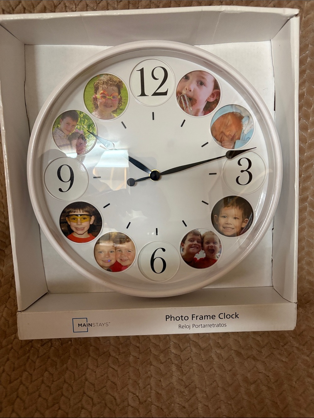 Mainstay photo frame clock new in box